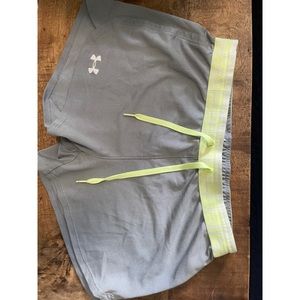 Under Armour Short